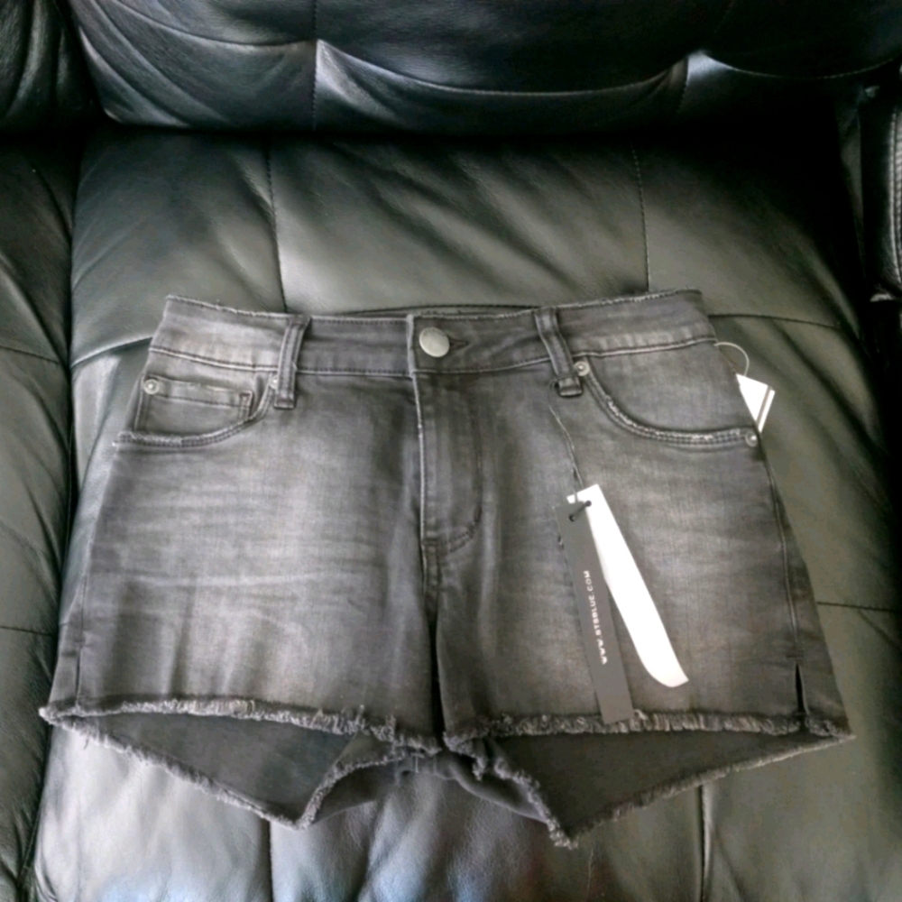 STS Blue Raw Hem Jean Shorts Gray/Black